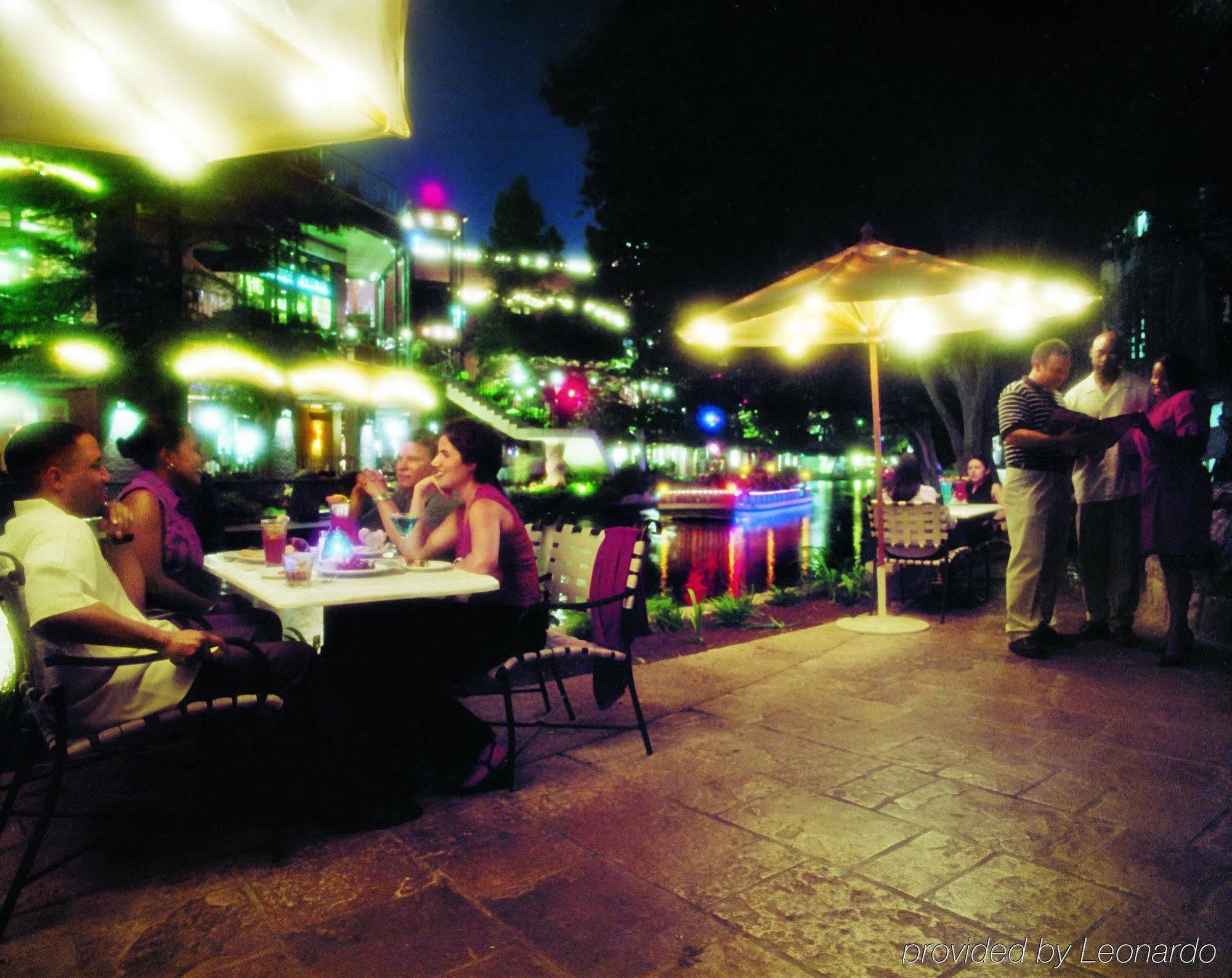 Holiday Inn San Antonio-Downtown/Market Square, An Ihg Hotel Екстериор снимка